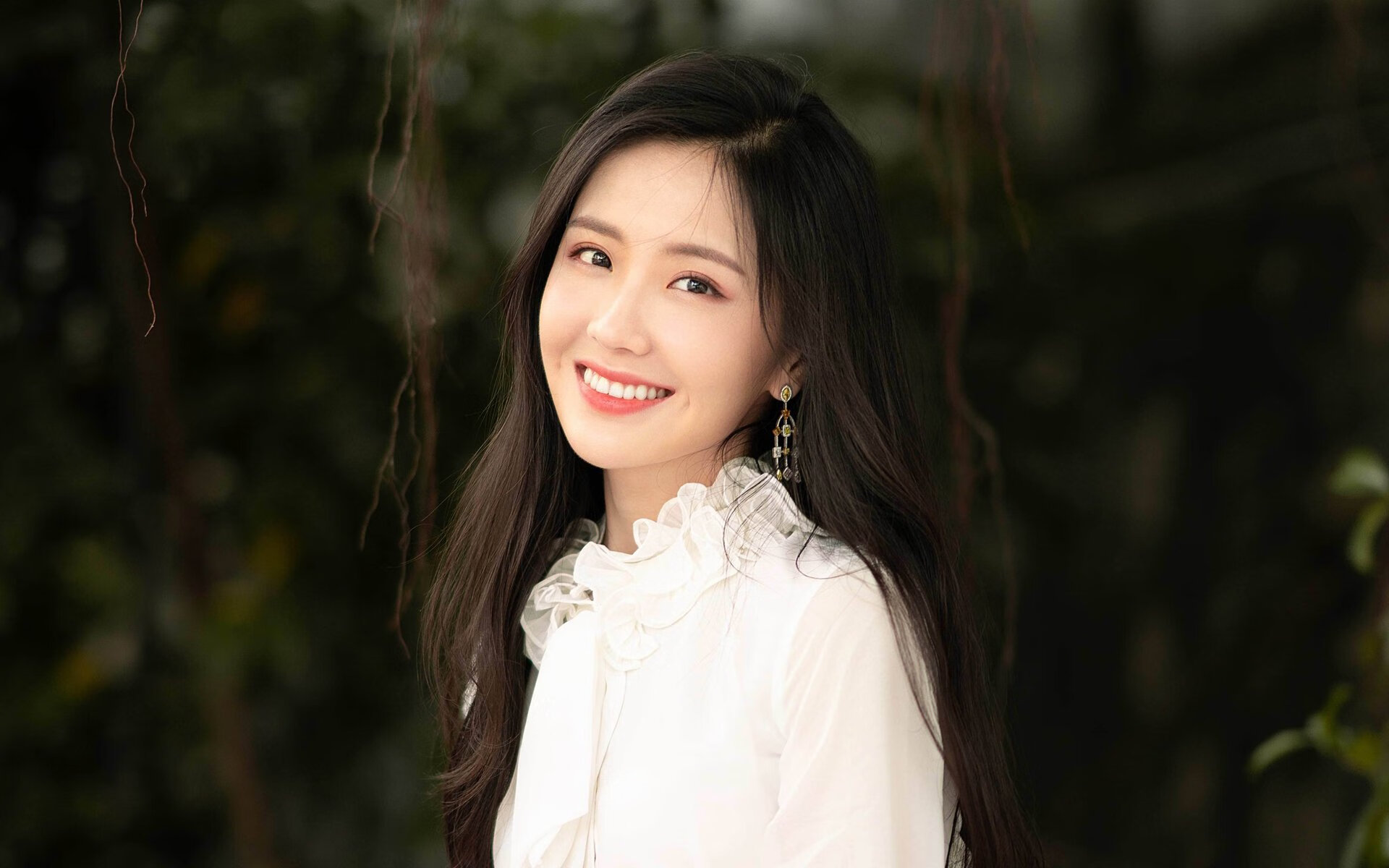 巴黎圣日耳曼战术调整遭质疑,巴黎圣日耳曼最新阵型