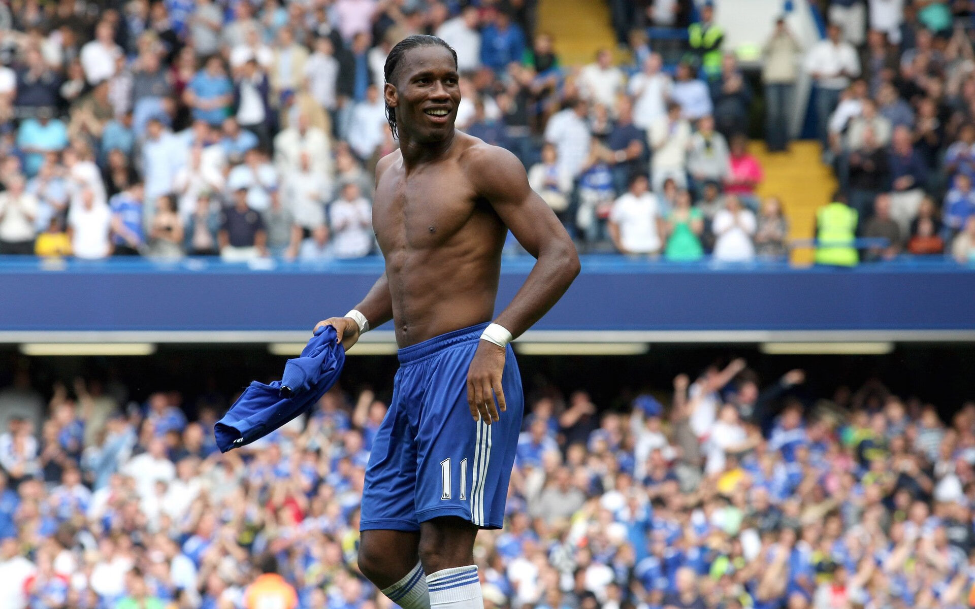 【场地环境影响】不同场馆如何影响比赛表现，场地环境对裁判员有什么影响