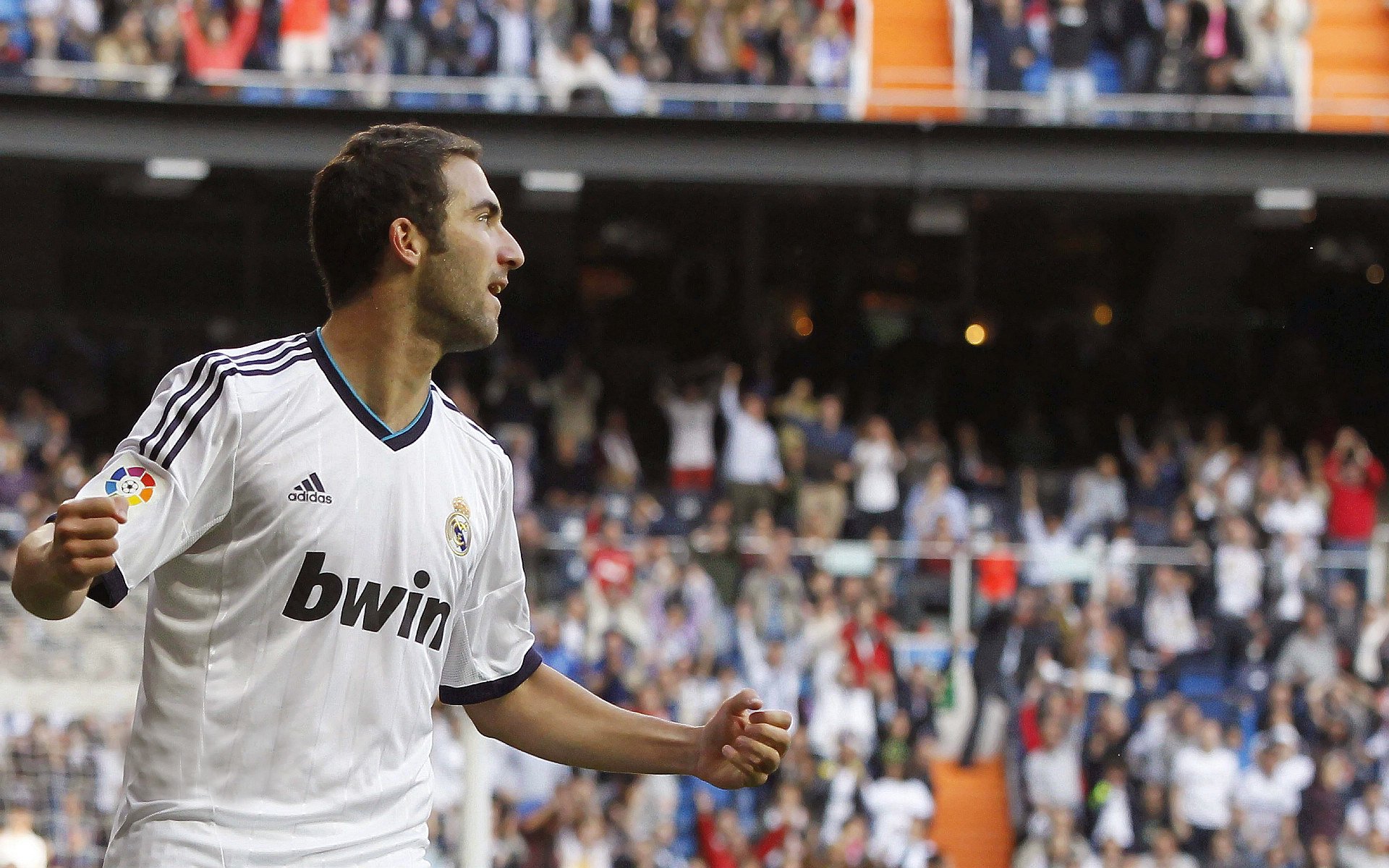 球场上的“人性光辉”：欧冠中的暖心瞬间