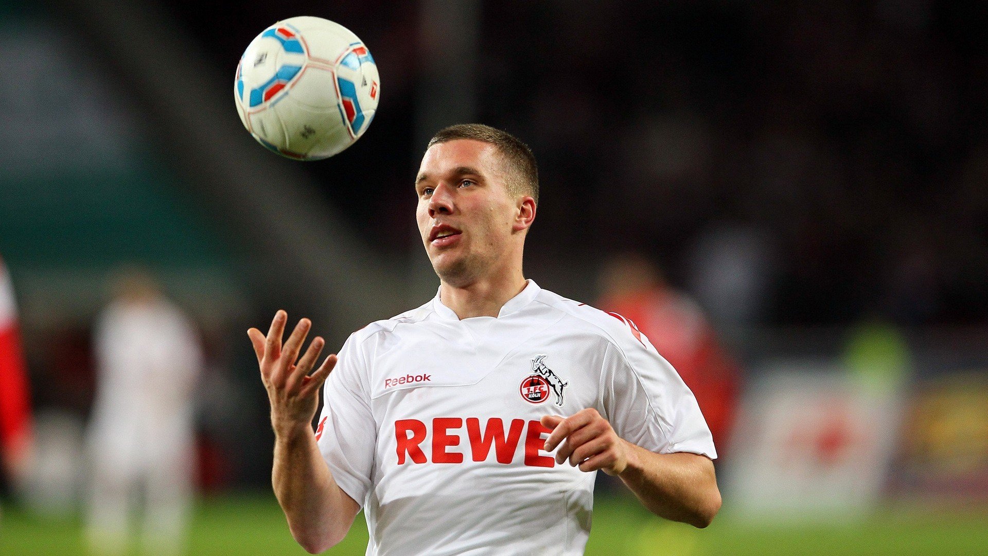 赛场周边：豪华住宿、美食推荐，赛场酒店